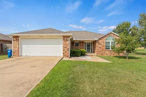Undisclosed, Bentonville, AR 72712