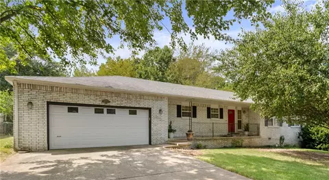 1466 Wensworth Ave, Springdale, AR 72762