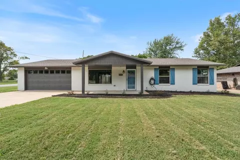 2306 Sandy St, Springdale, AR 72762