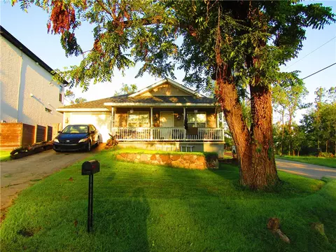 1261 Fillmore St, Bentonville, AR 72712