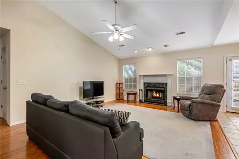 Living - 820 Michael St, Centerton, AR 72719 photo 1 of 4