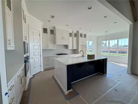 Kitchen - 304 Estella St, Lowell, AR 72745 photo 2 of 3