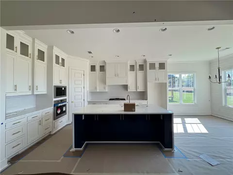 Kitchen - 304 Estella St, Lowell, AR 72745 photo 1 of 3