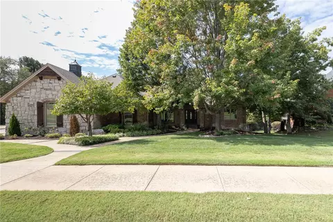 4514 Caddo Ln, Fayetteville, AR 72704