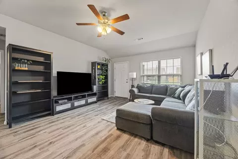 1550 Edinburgh Dr, Centerton, AR 72719 photo 5