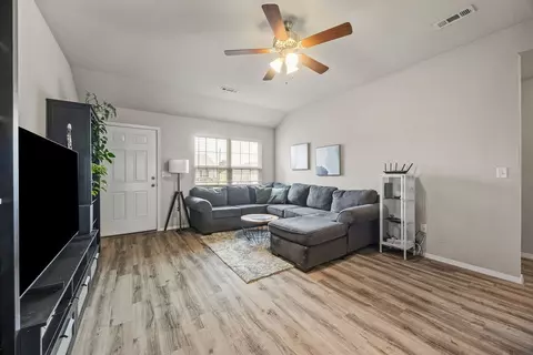 1550 Edinburgh Dr, Centerton, AR 72719 photo 4