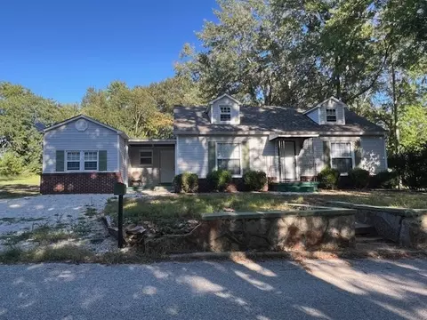 605 N Lucille St, Harrison, AR 72601