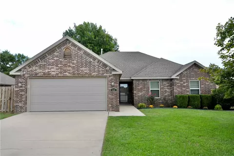 3957 Serene St, Springdale, AR 72764