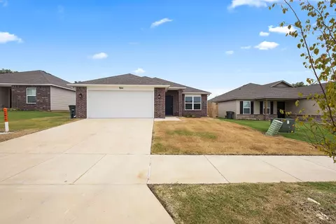 944 S Brambling Ln, Fayetteville, AR 72701