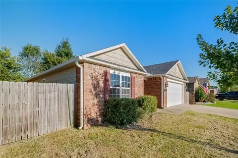 Exterior - 790 Morningside Dr, Centerton, AR 72719 photo 3 of 6