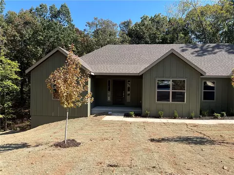 16 Watchet Ln, Bella Vista, AR 72715