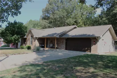 1301 Barbara St, Mountain Home, AR 72653