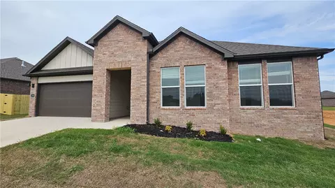 2304 Crane Ave, Pea Ridge, AR 72751