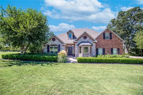 4543 Furlong Dr, Springdale, AR 72764