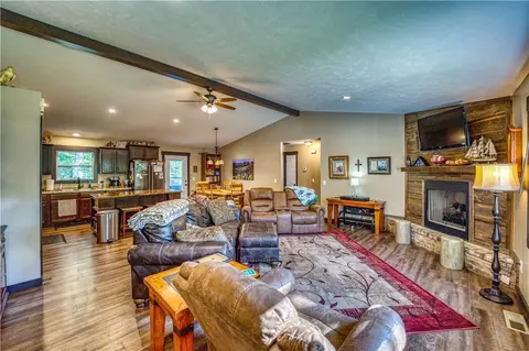 6071 Oak Leaf Dr, Harrison, AR 72601 photo 9