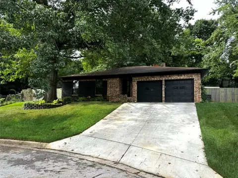 1739 Creek Ct, Fayetteville, AR 72701
