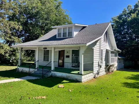 901 Chestnut St, Harrison, AR 72601
