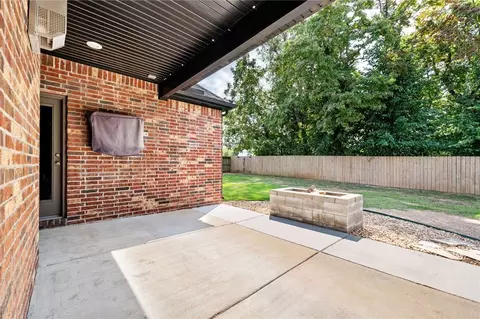 2011 Sicily Ave, Lowell, AR 72745 photo 28