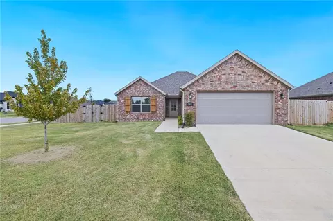 282 Pennsylvania Ave, Farmington, AR 72730