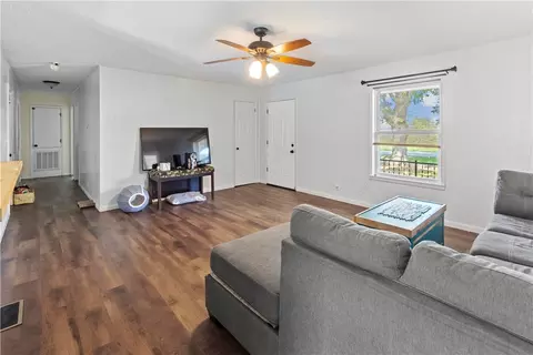 Living - 137 Harmon Rd, Harrison, AR 72601 photo 1 of 2