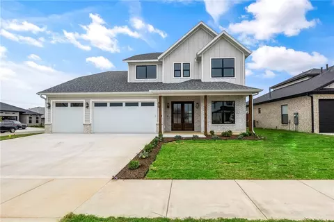 3501 SW Aurora Ln, Bentonville, AR 72713