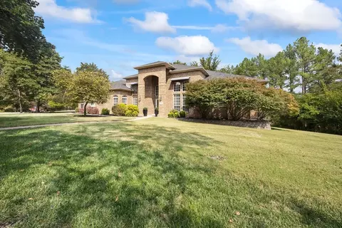 10002 Sun Ridge Cir, Rogers, AR 72756