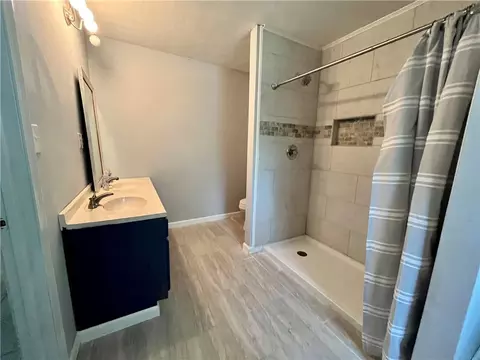 Bath - 2103 Angora Mountain Rd, Clinton, AR 72031 photo 1 of 3