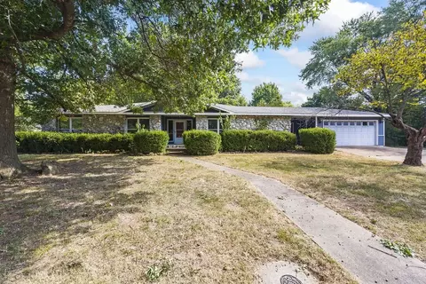 4103 Seminole Valley Cir, Springdale, AR 72764