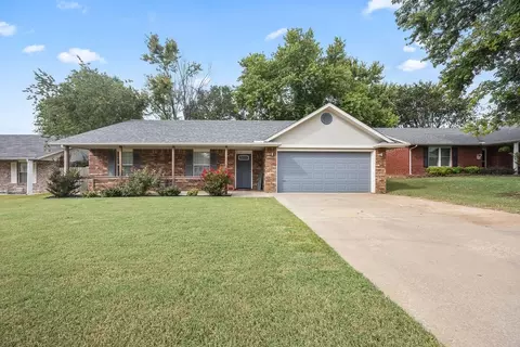 4468 W Chaparral Ln, Fayetteville, AR 72704