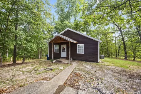 1 Dickenshire Ln, Bella Vista, AR 72714