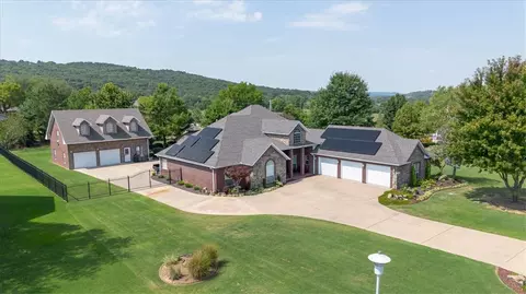 2273 S Summerbrook Pl, Fayetteville, AR 72701