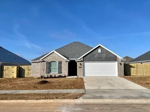 500 Peach Ave, Centerton, AR 72719
