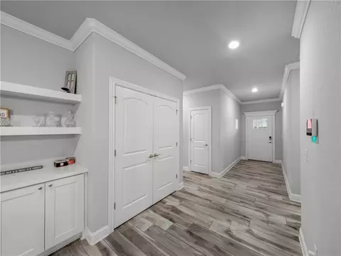 Entry Way - 900 E Skyline Loop, Centerton, AR 72719 photo 1 of 3