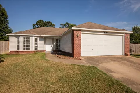 2420 George Miller Dr, Pea Ridge, AR 72751