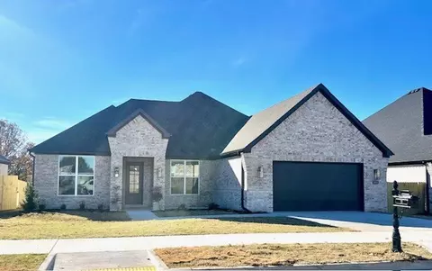 3355 E Greystone Dr, Fayetteville, AR 72764
