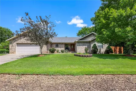 4 Talana Pl, Bella Vista, AR 72715