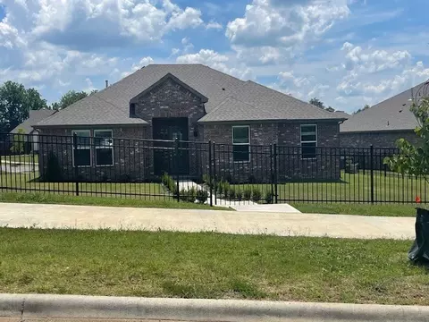 2994 S Cobalt Ave, Fayetteville, AR 72701