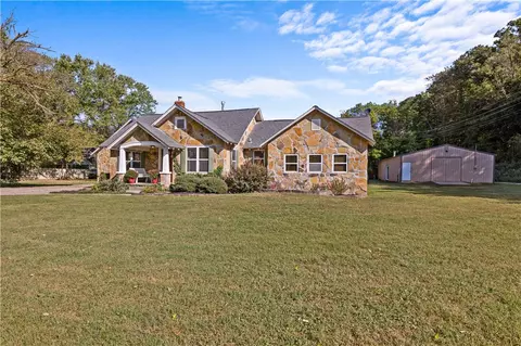 10198 Sugar Creek Rd, Bentonville, AR 72712