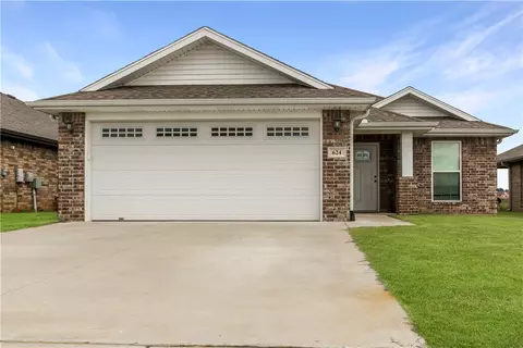 624 62nd Ave, Bentonville, AR 72713