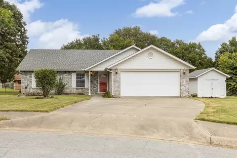 3002 Karen Ave, Springdale, AR 72762