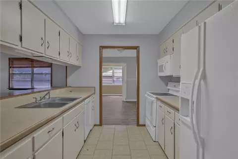 Kitchen - 623 Carson St, Neosho, MO 64850 photo 1 of 2