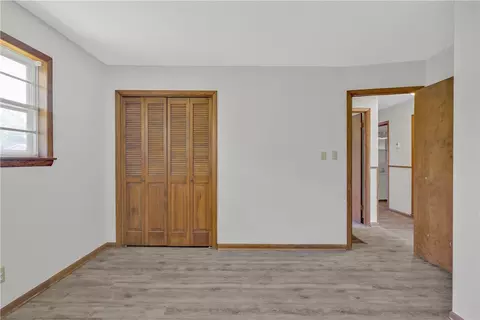 Bedroom - 623 Carson St, Neosho, MO 64850 photo 4 of 6