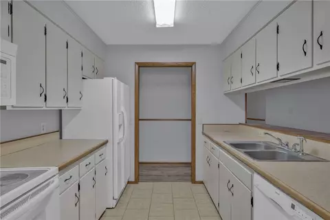 Kitchen - 623 Carson St, Neosho, MO 64850 photo 2 of 2