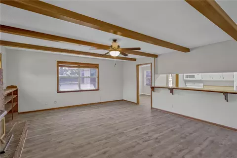 Living - 623 Carson St, Neosho, MO 64850 photo 5 of 5