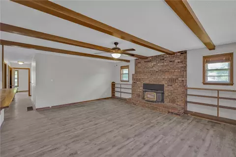 Living - 623 Carson St, Neosho, MO 64850 photo 3 of 5