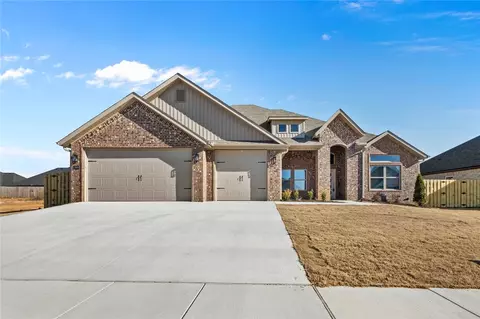 2108 Salmon St, Pea Ridge, AR 72751