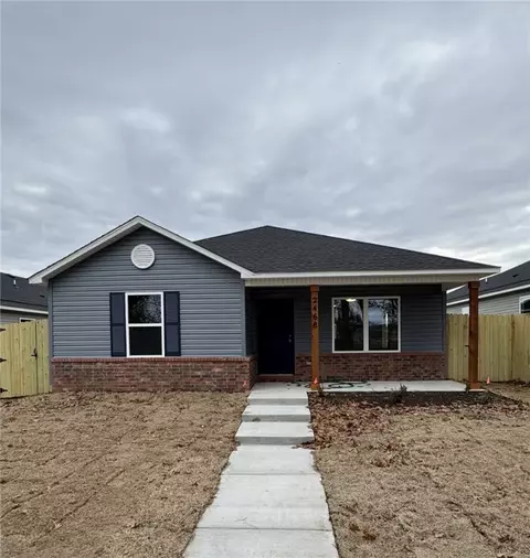 2468 E Illinois, Fayetteville, AR 72701