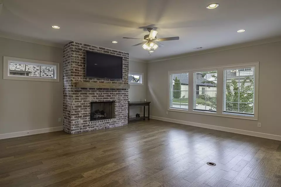 Living - 5204 S Brookmere St, Rogers, AR 72758 photo 4 of 4
