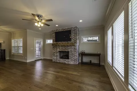 Living - 5204 S Brookmere St, Rogers, AR 72758 photo 1 of 4