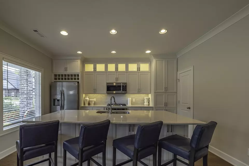 Kitchen - 5204 S Brookmere St, Rogers, AR 72758 photo 1 of 2
